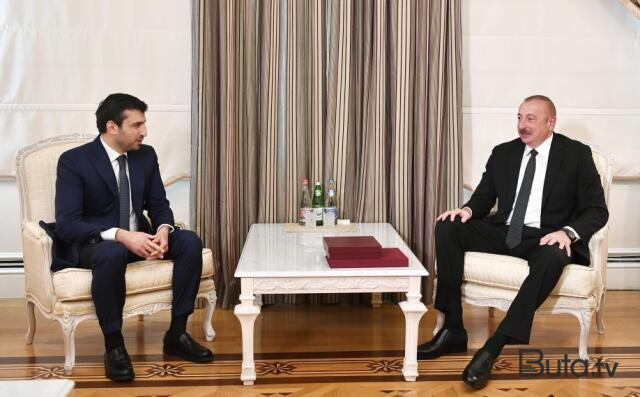 Prezident Səlcuq Bayraqdarı qəbul etdi  