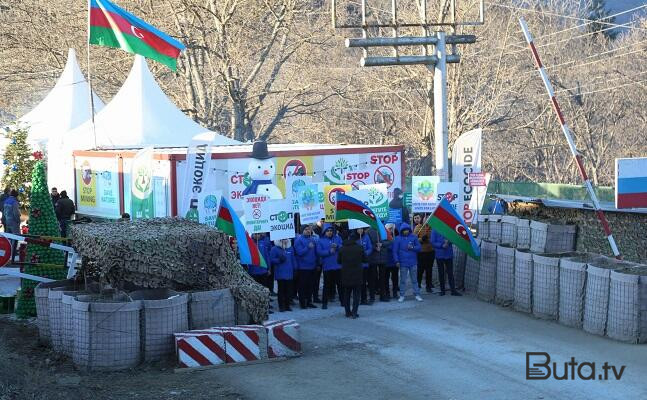  100-dən çox avtomobil aksiya ərazisindən keçdi  