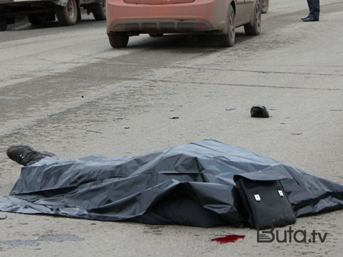  Bakıda maşın 2 qadını vurdu, biri öldü  