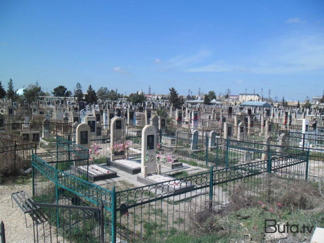  Zabrat qəbiristanlığında qəbir daşları dağıdıldı  