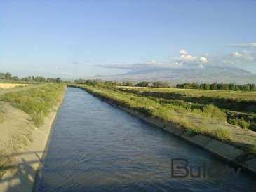  Yuxarı Qarabağ kanalında yarılma: iki kəndin ərazisinə su doldu  