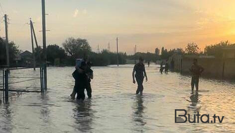  Polis Bərdədə sakinləri təxliyə edir - Foto  