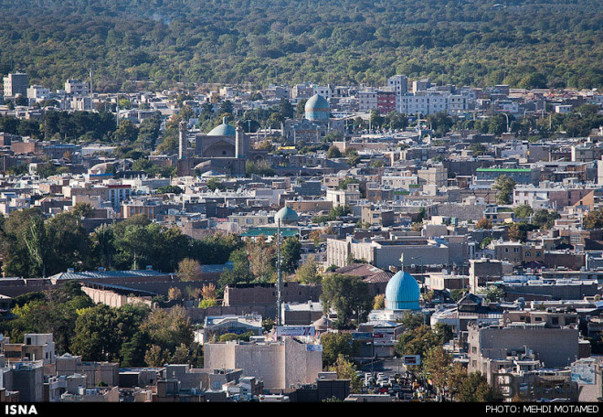  Qəzvində hökumət əleyhinə etiraz plakatı asıldı  