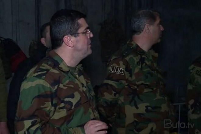  Araik əlini İrəvandan üzüb, son güllələrini atır – Şərh  