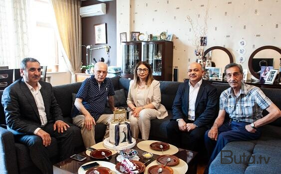  Teatr rəhbərliyi Ramiz Məliki belə təbrik etdi - Foto  