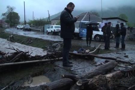  Dağıstanda leysan: bu kəndi sel basdı  