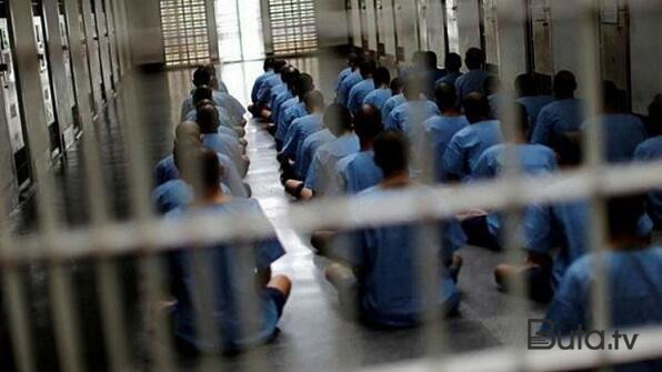  İran güneyli fəalı həbs etdi  