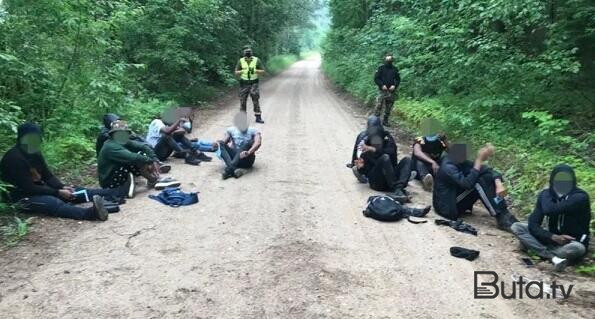  Polşa Belarusla sərhədə 2 min hərbçi göndərir  