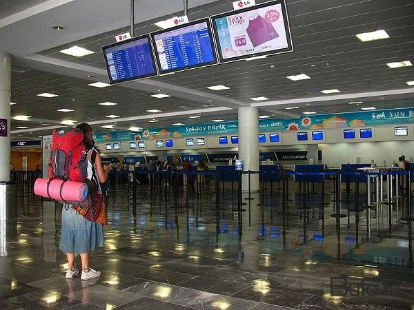  Moskvaya PUA hücumu: “Vnukovo” hava limanı bağlandı  