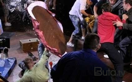  Türkiyədə iki ailə arasında dava: 41 nəfər yaralandı  