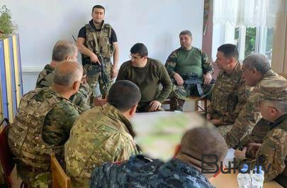  Araik “ordu rəhbərləri” ilə görüşdü: hücum hazırlığı gedir  