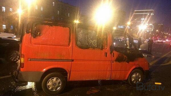  Bakıda mikroavtobus yandı  