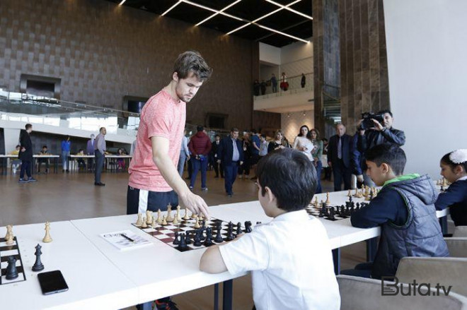  Dünya çempionu Bakıda zəhərləndi  