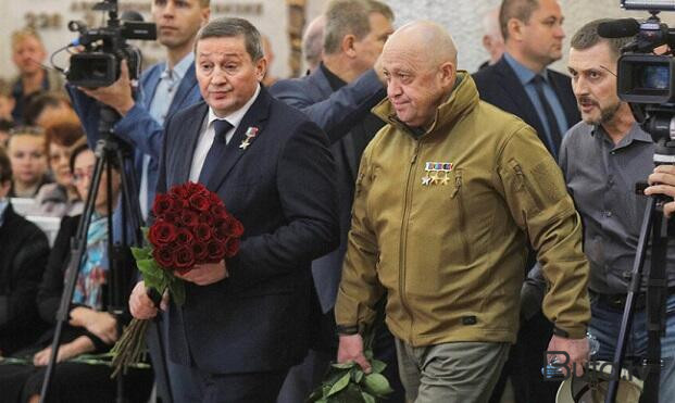  Bu, Priqojinin üsyanının növbəti mərhələsidir - Jdanov  