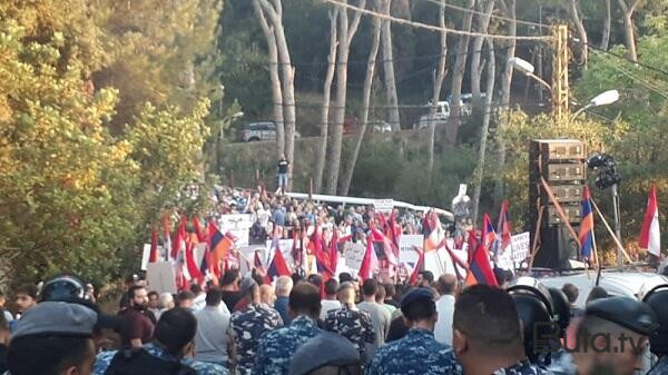  Ermənilər türkiyəli sürücüyə hücum etdilər - Foto  