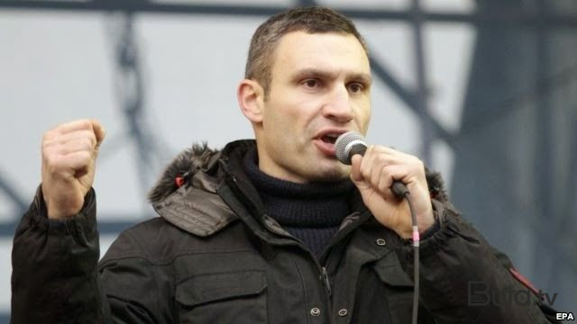  Kliçko Zelenskiyə qarşı: Əvəzini ödəyir  