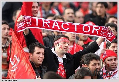  Təbriz səmasında “Traktor” bayrağı dalğalandı - Video  