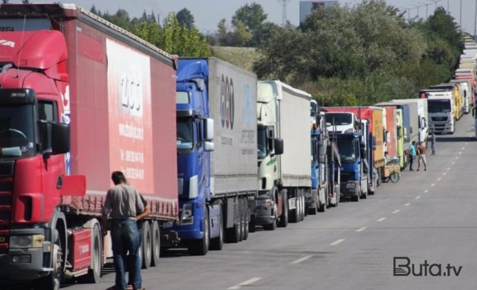  Gömrük postlarında gözləyən maşınların sayı azaldı  