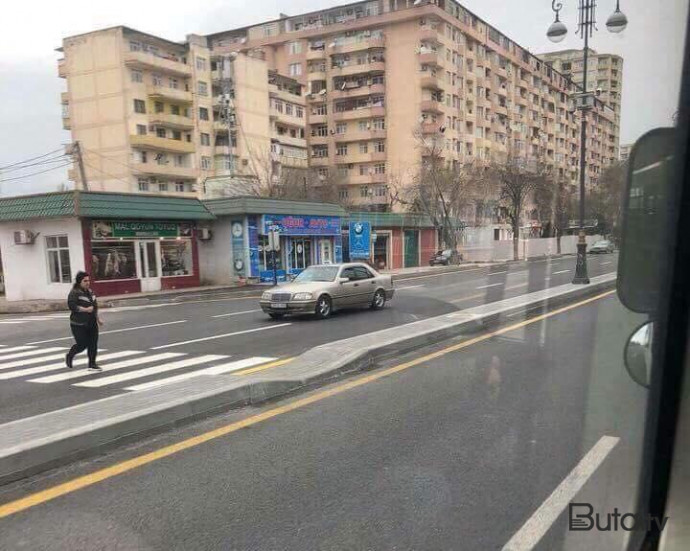  Bakıda avtomobil iki qadını vurdu, biri öldü  