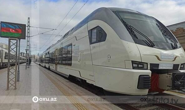  Yeni alınan sürət qatarları: Bar-vaqon, internet… - Foto  