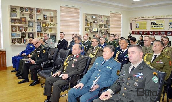  Bakıda hərbi attaşelər toplandı  