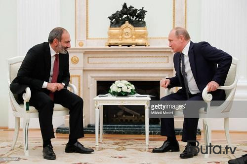  Nikol Putinlə görüşə can atır - Səbəb  