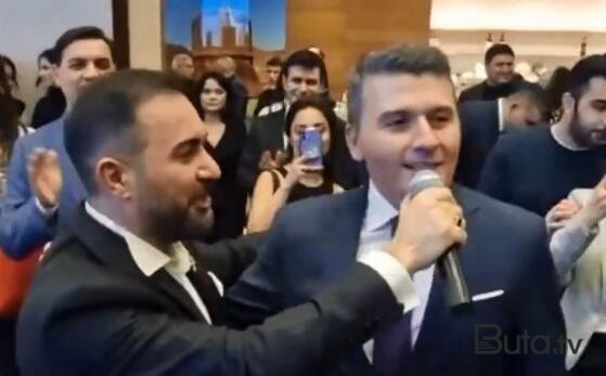  Səfirimiz “Yaşa Azərbaycan” oxudu - Video  