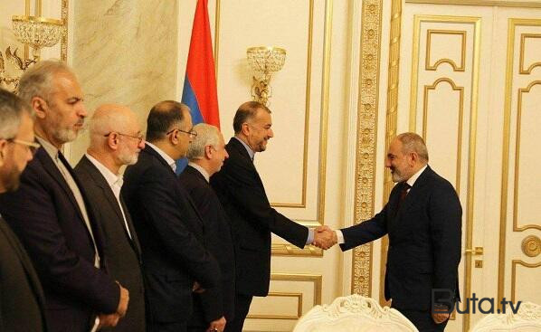  Abdullahian Paşinyanla görüşdü  