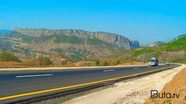  Şuşa yolunda yük maşını aşdı: ölən var  