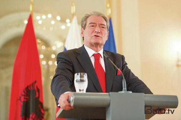  Sali Berişa ev dustaqlığına məhkum olundu  