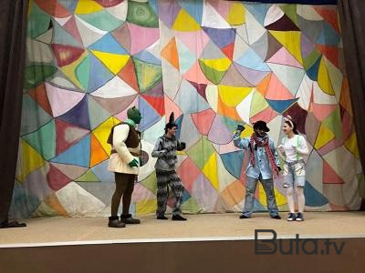  Yeni ildə uşaqlar üçün tamaşalar - Qiymət  