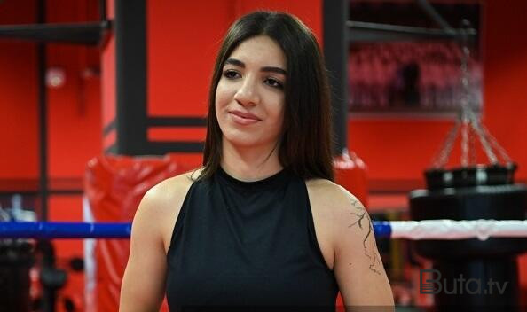  Tanınmış idmançı sevgilisi tərəfindən vəhşicəsinə döyüldü - Video  