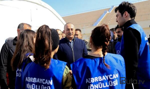  Çavuşoğlu Azərbaycan könüllüləri ilə görüşdü - Foto  