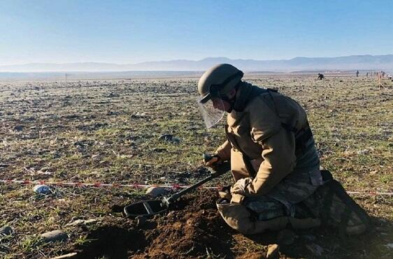  Ukrayna ordusu Kiyevin şimalını minalayır  