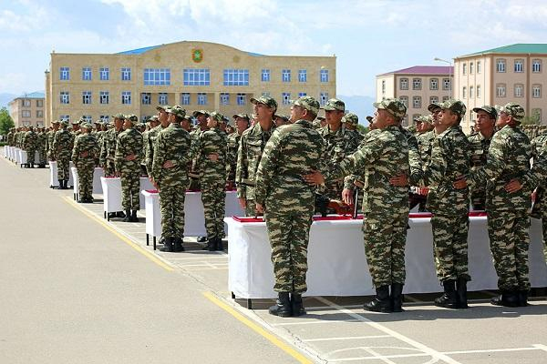  Azərbaycanda hərbi xidmət müddəti azaldılır? - Açıqlama 