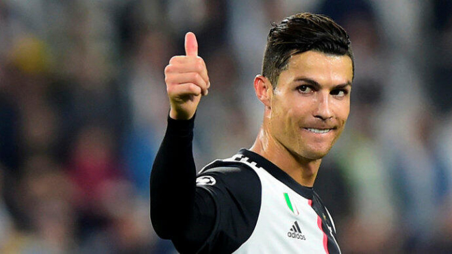  Ronaldo rəsmi debüt etdi, komandası qalib oldu  