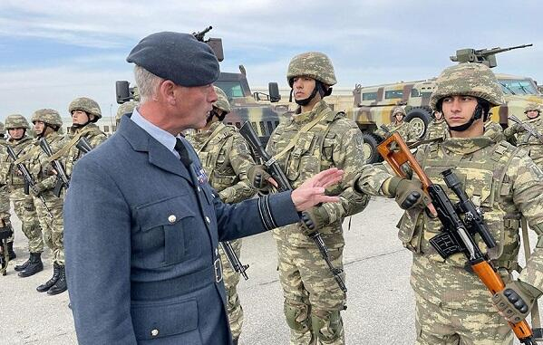  NATO təhlükəli xəttə yaxınlaşıb - Buyakeviç  