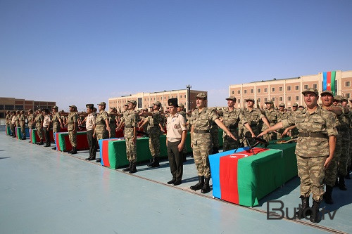  Azərbaycanda hərbi xidmətə növbəti çağırış başladı  