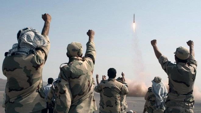  İran Xəzərdəki gəmisinə hipersəs raketi yerləşdirir  