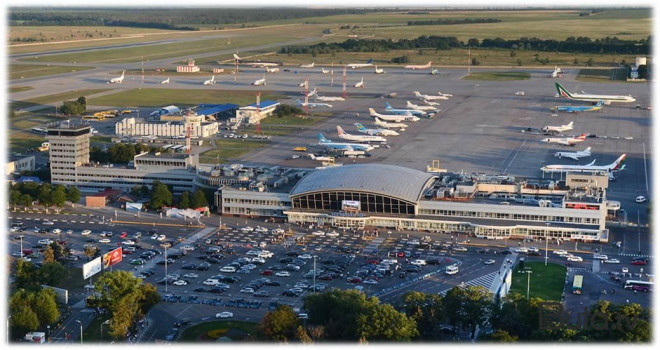  Naxçıvan aeroportunda xaos: Sərnişinlər aeroportda... - Video  