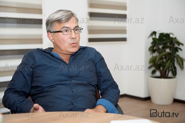  İran kanalları Həmid Herisçini təhqir etdi  