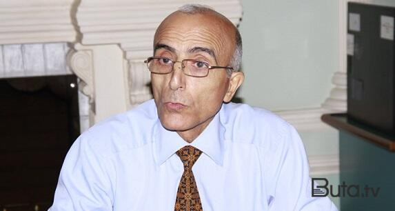  Vəzifə uğrunda savaş: Alim professoru necə təhqir etdi?  