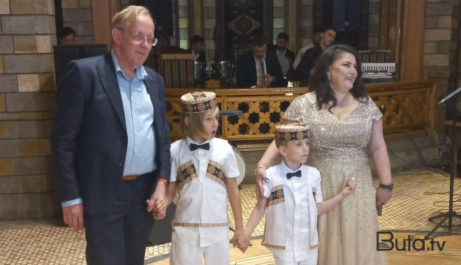  Niderlanddan gəlib, Bakıda müsəlman oldular… - Foto  