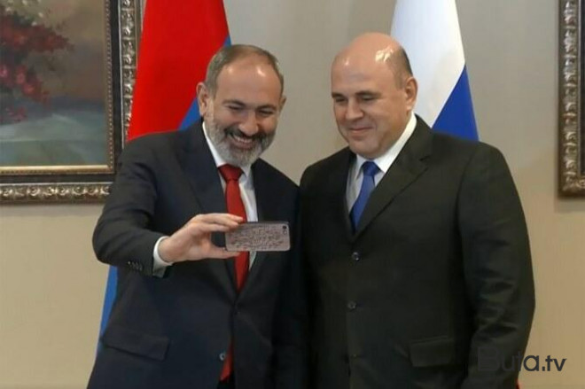  Paşinyan Rusiya baş naziri ilə danışdı  