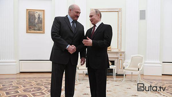  Lukaşenko Putinin yanına xəritə ilə getdi  