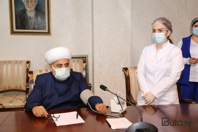  Allahşükür Paşazadə qan verdi  