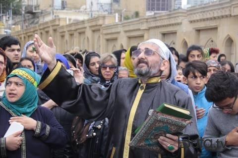  Hacıbəyovun bəstəsi altında mərsiyə... - Video  