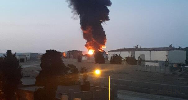  Binəqədidə açıq ərazidə yanğın  