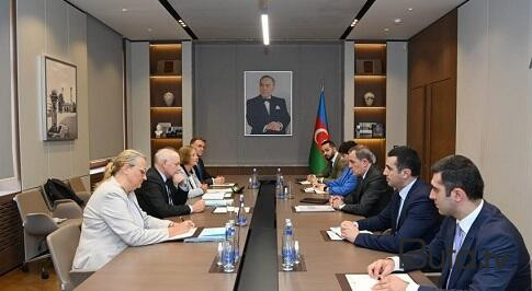  Bayramov həmməruzəçilərlə nələri müzakirə etdi?  