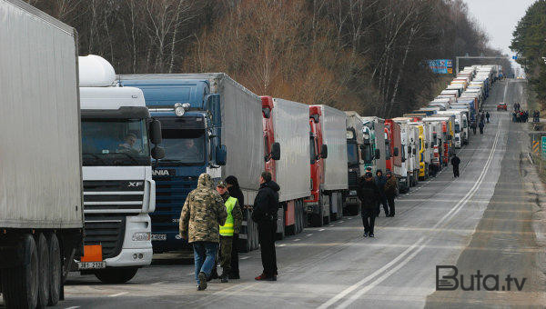  Polşa-Ukrayna sərhədində yol bağlandı: 450 yük maşını...  